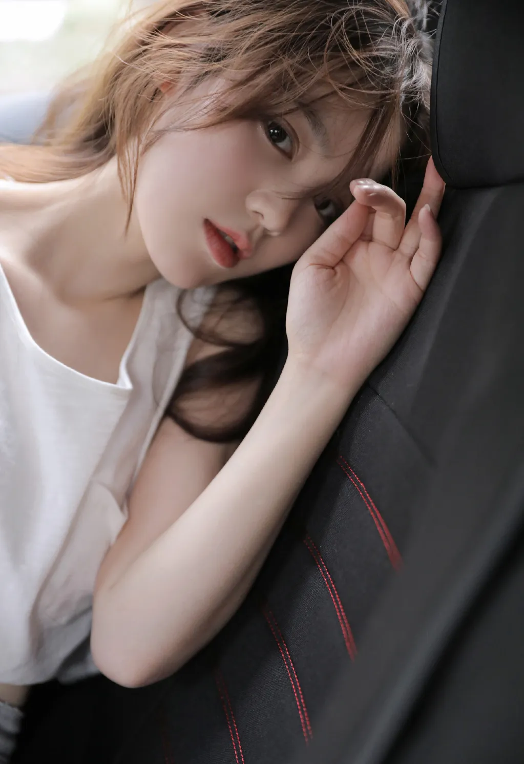 丽水石河子伴游谢敏